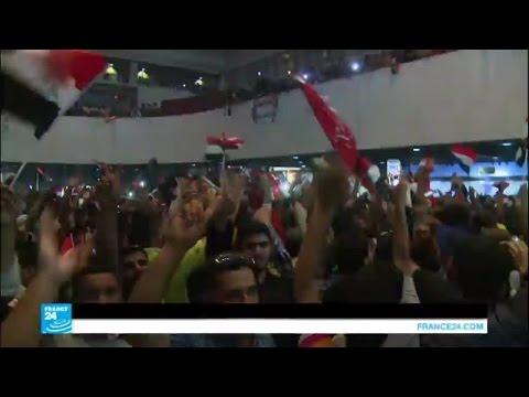 المتظاهرون يهددون بالتصعيد مالم تتم الاستجابة لمطالبهم